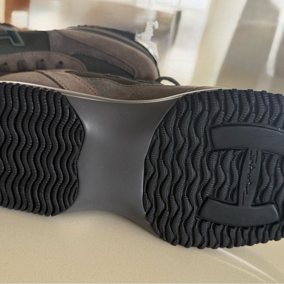 Hogan shoes. Sneakers size 8.  Brand new - Picture 5 of 5
